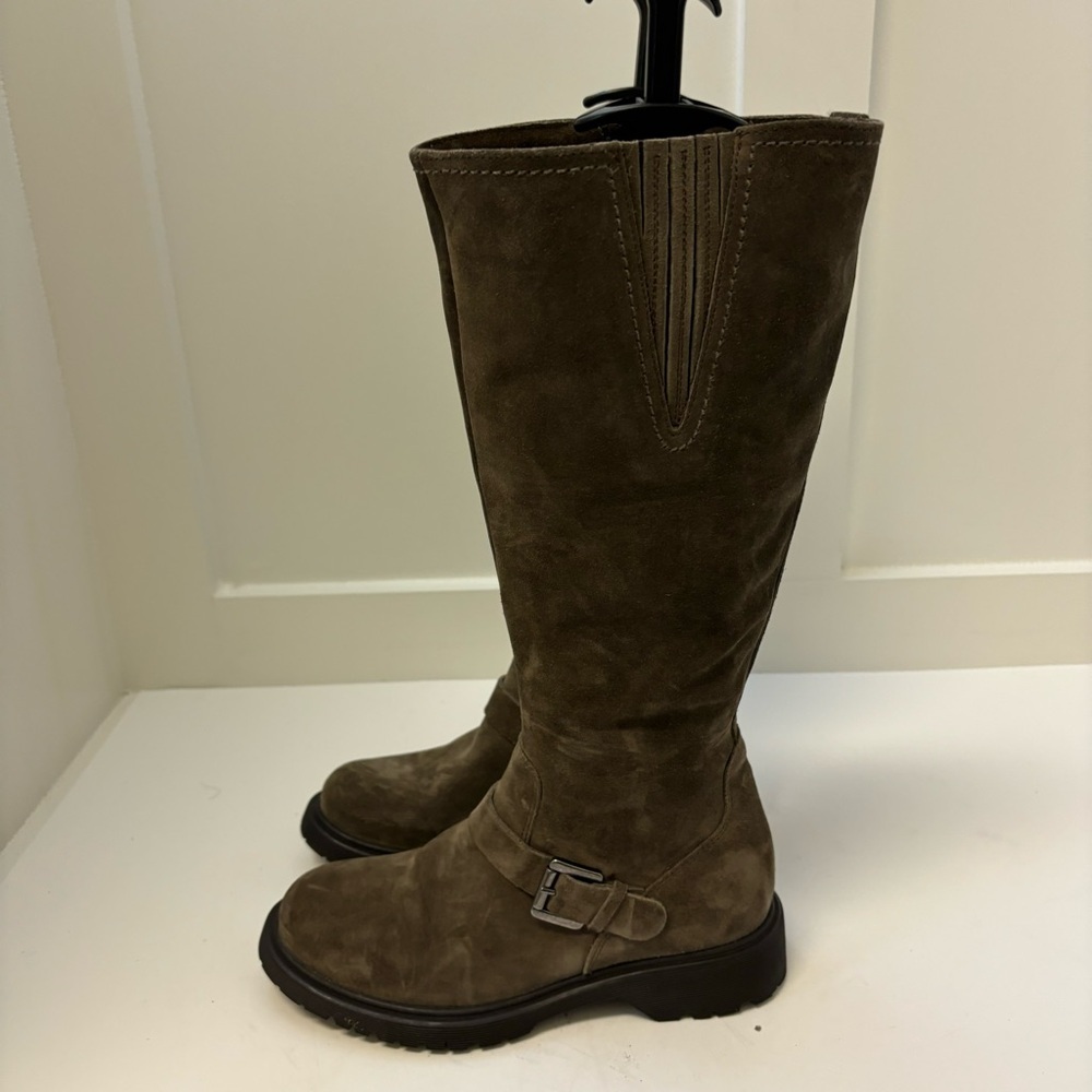 La Canadienne Hyacinth Buckle‎ Suede Boot Sz 5M